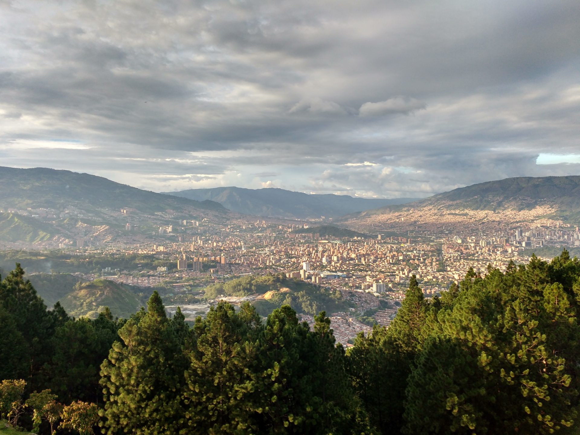 Vista de Medellín desde el Cerro de las Tres Cruces