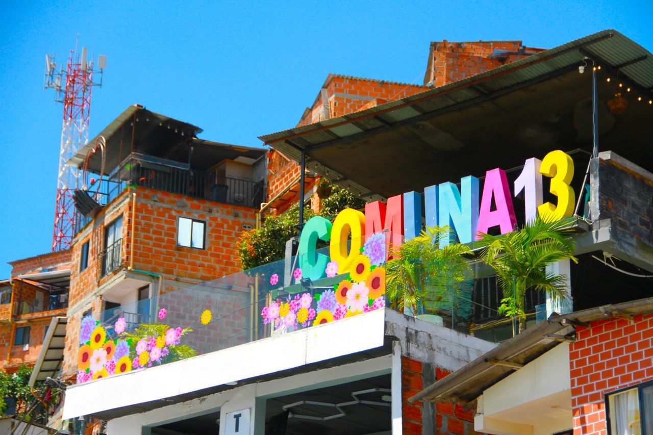 La Comuna 13 Est-Elle Sûre à Visiter en 2026 ? Guide Honnête d'un Local