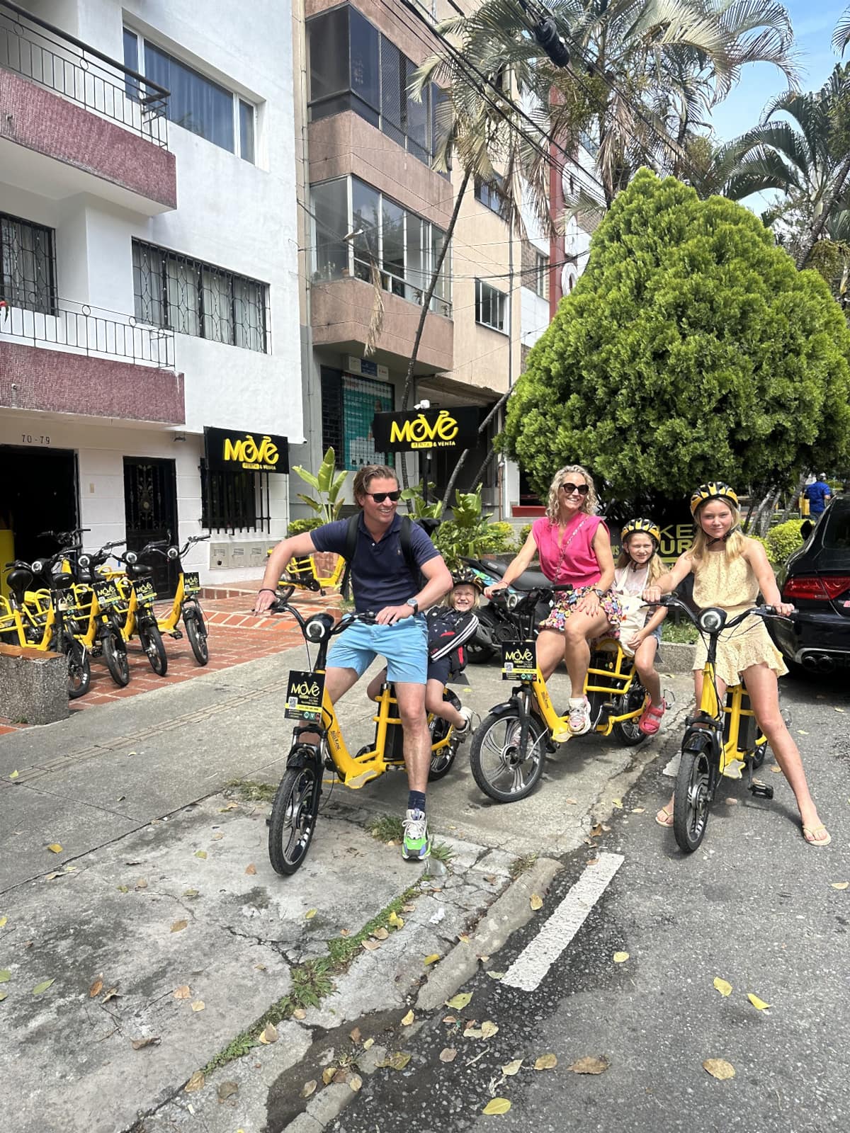 Experiencias reales, no tours - Move City Tour